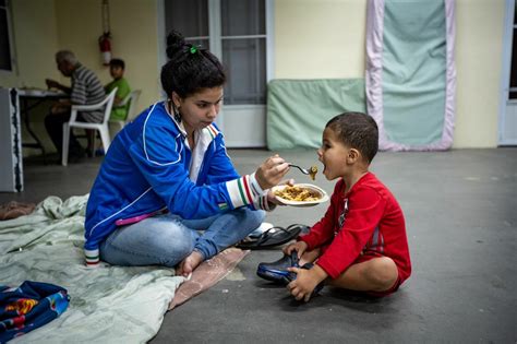 José Andrés’ World Central Kitchen cooks up thousands of meals in Puerto Rico - WTOP News