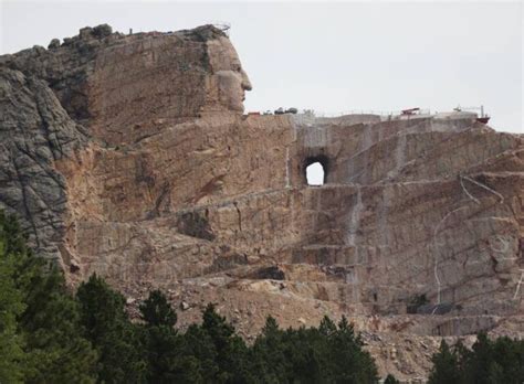 Inside The 70-Year Construction Of the Crazy Horse Monument That Will ...