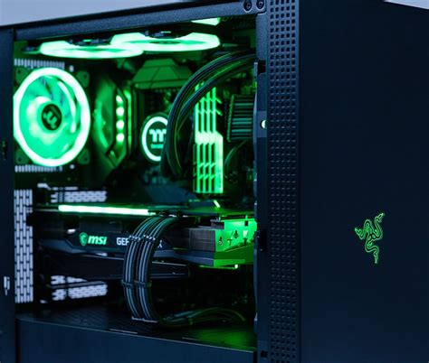 Razer Dual Tomahawk PC Build Giveaway | Newegg.com