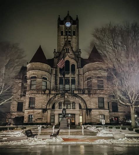 Hancock County Courthouse (Greenfield, Indiana) : r/evilbuildings