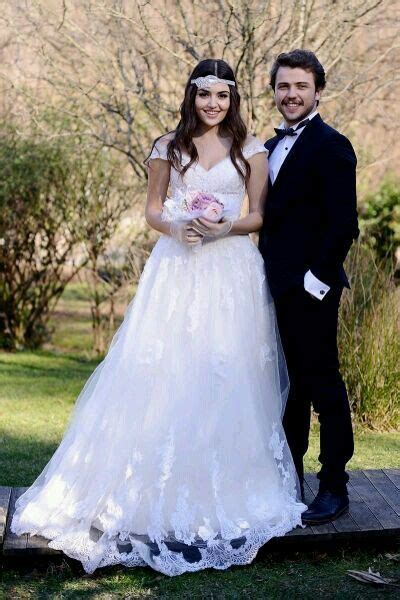 Hande Ercel Wedding Pics | Hot Sex Picture