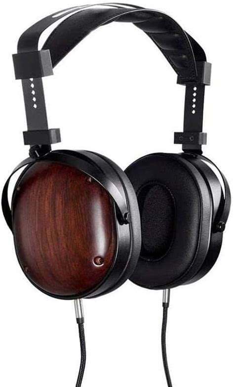 The 10 Best Podcast Headphones | Castos