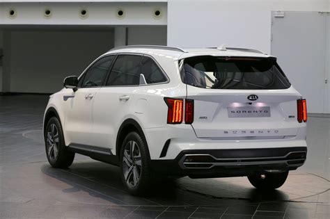 2021 Kia Sorento: suitability for extended two-tonne towing in ...