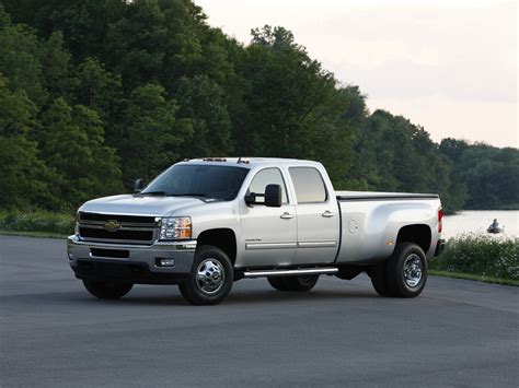 CHEVROLET Silverado 3500HD Crew Cab Specs & Photos - 2008, 2009, 2010 ...