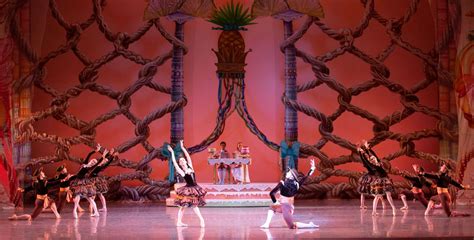 Review: Miami City Ballet's 'Nutcracker' is a holiday tradition that's especially meaningful ...