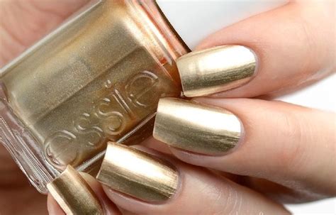 Get Fabulous and Flashy Nails With These 9 High-end Gold Nail Polishes | Gold nail polish ...