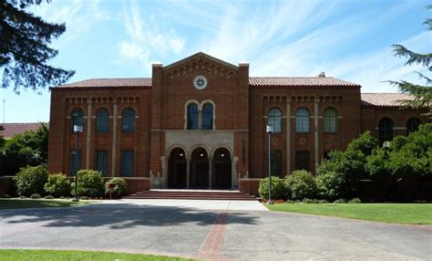 Fresno City College Axes Free Bus Passes, Celebrates $18m Parking Garage - Stop and Move