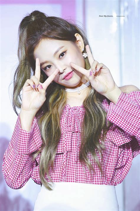 10+ Photos That Accurately Depict BLACKPINK Jennie’s Cute vs. Sexy Side