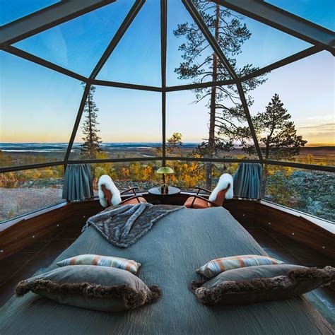 The view from glass igloos is amazing also in fall season. Jacuzzi ...