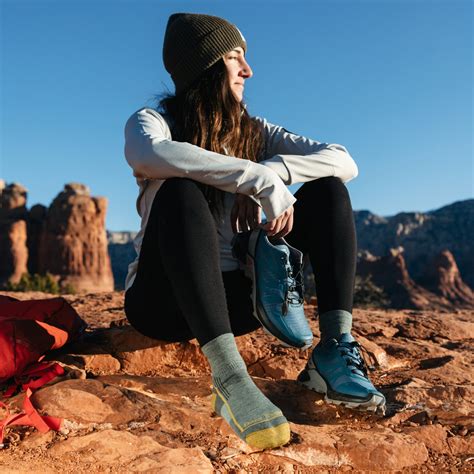 Women's Quarter Hiking Socks – Darn Tough