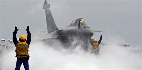 Rafale M on the deck of the French carrier Charles De Gaulle [2200 × ...