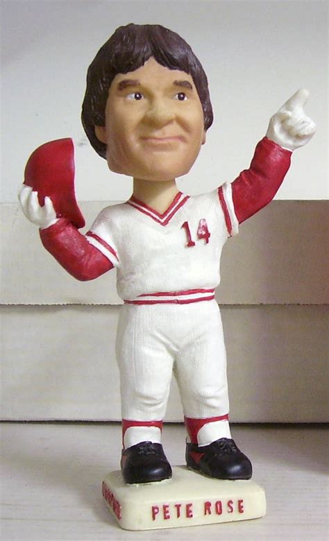 Cincinnati Reds Baseball Card Collector: Pete Rose Bobblehead