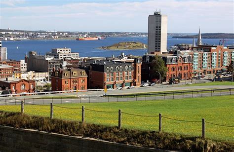 12 Top-Rated Tourist Attractions in Halifax | PlanetWare