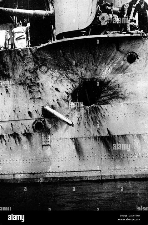 Battleship damage Black and White Stock Photos & Images - Alamy