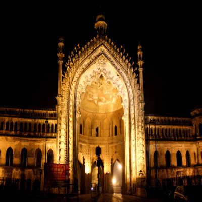 Rumi Darwaza - History, Timings, Location, Architecture, Bulit In | Adotrip