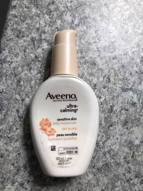 Aveeno Ultra-Calming Daily Moisturizer SPF 15 reviews in Face Day Creams - ChickAdvisor