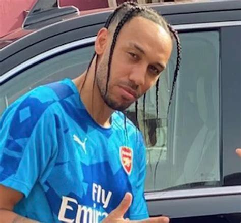 Arsenal star Pierre-Emerick Aubameyang baffles fans with new hairstyle - Daily Star