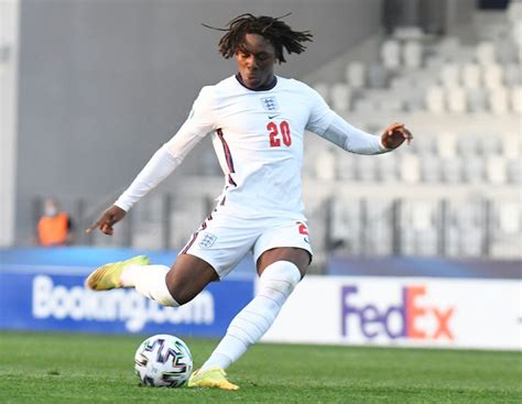 Crystal Palace’s Eberechi Eze receives first England…