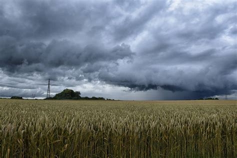 0429 Formation of a storm by RealMantis on DeviantArt