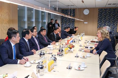 Prime Minister meets parliamentarians of the Netherlands