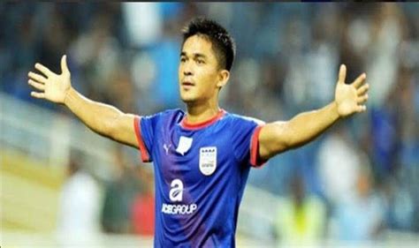 Indian Football Captain Sunil Chhetri Extends Contract With Bengaluru ...