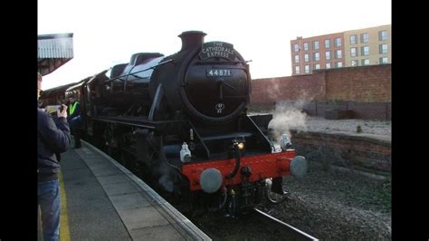 Locomotive 44871 arrives in Lincoln - YouTube