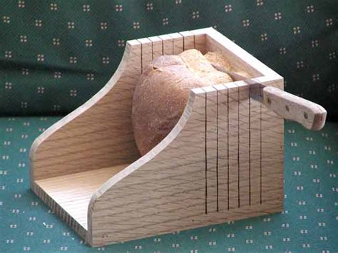 How to Build Wooden Bread Slicer PDF Plans