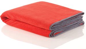 15 Best Yoga Towels For Sweaty Hands 2022 [A Review] - Stans Tips