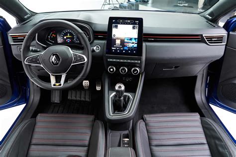 Renault Clio V, ibrida e tecnologica. Le novità della best seller - QN Motori