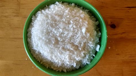 Desiccated Coconut recipe | How to make desiccated coconut in home ...