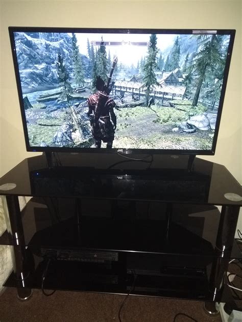 Anyone else still playing Skyrim on the ps3? : r/skyrim