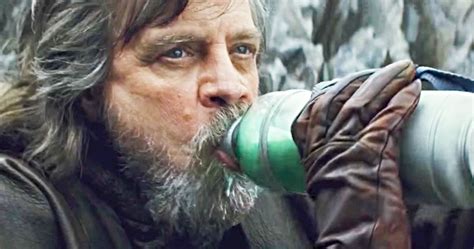 Mark Hamill Still Doesn't Understand Luke's Story in The Last Jedi