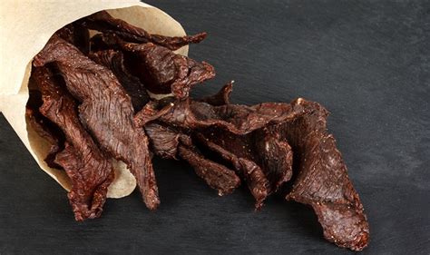 Smoked Venison Jerky - Barbecuebible.com