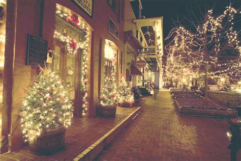 15 Christmas-Obsessed Towns