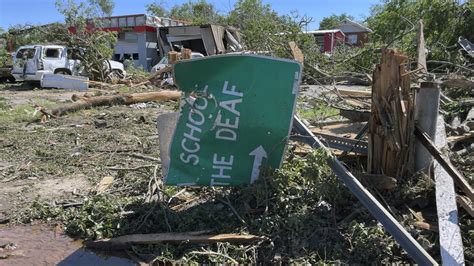 Oklahoma towns hard hit by tornadoes begin long cleanup after 4 killed ...