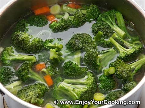 Soup-Purée with Broccoli and Chicken | Recipe | My Homemade Food Recipes & Tips @EnjoyYourCooking