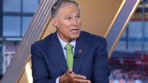 Inslee faces risk in 2020 race as polling shows climate not top issue