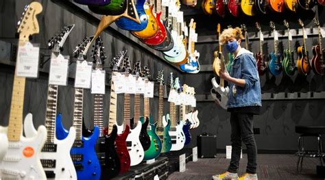 Can You Trade In At Guitar Center? - Killer Guitar Rigs