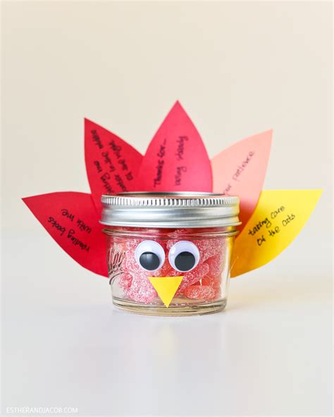 Thanksgiving Crafts: DIY Mason Jar Turkey | Gratitude Week 11