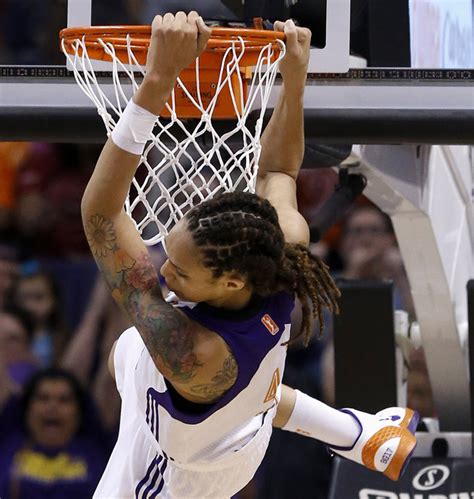 Brittney Griner dunks all over the WNBA in her debut | For The Win