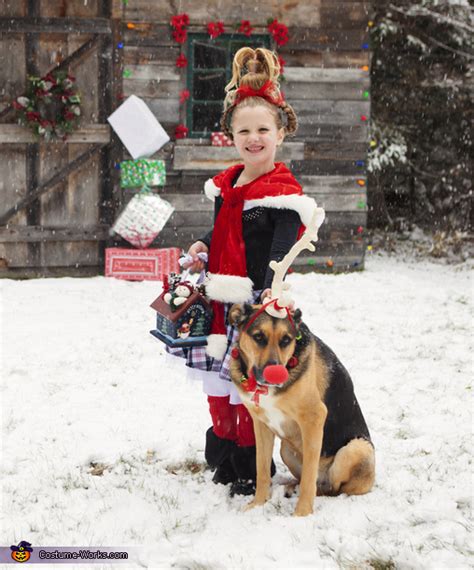 Max from the Grinch Dog's Costume - Photo 4/4