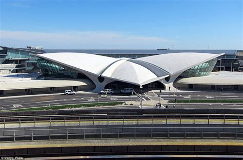 PPRuNe Forums - When Flying was fun... TWA Terminal JFK (Aviation Content Alert!)