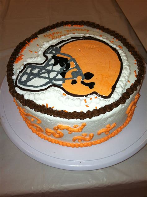 Cleveland Brown Cake | Cake valentine, Cake 24, Black magic cake