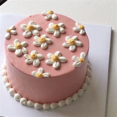 Pin by 𝓈𝓁𝑜𝒶𝓃 on new aesthetic | Pretty birthday cakes, Cute cakes, Cute birthday cakes