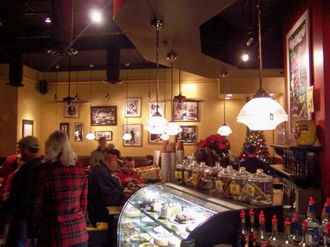 AROMAS SPECIALTY COFFEES & CAFE, Williamsburg - Updated 2024 Restaurant Reviews, Photos ...