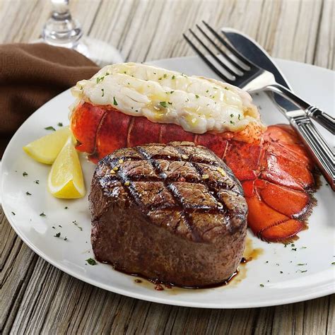 Filet Mignon & North Atlantic Lobster Tails : Kansas City Steaks