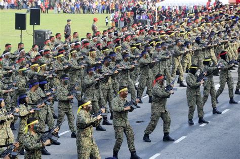 Malaysian Soldiers in Uniform and Fully Armed. Editorial Stock Image ...