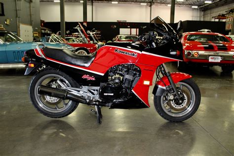 1985 Kawasaki GPZ900R | Classic Cars of Sarasota