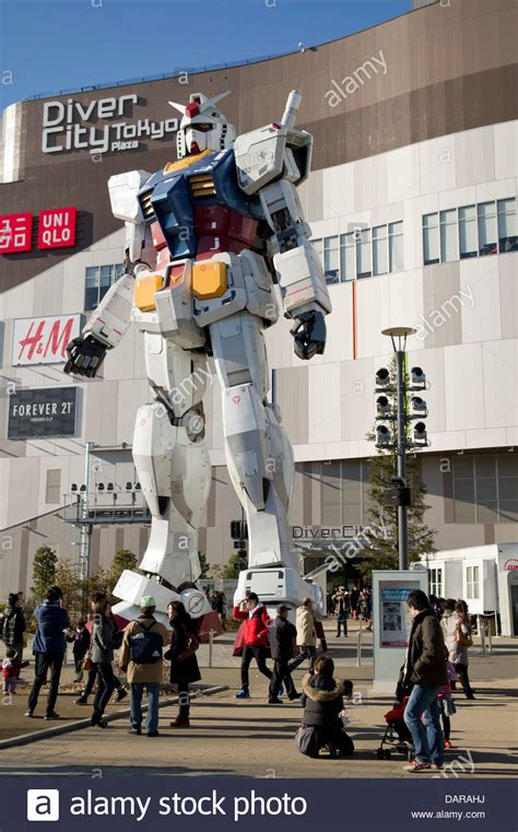 Gundam Robot Odaiba Stock Photos & Gundam Robot Odaiba Stock Images - Alamy