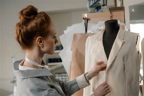 5 LESSER KNOWN FASHION DESIGN CAREERS OPTIONS YOU CAN PURSUE WITH HAMSTECH! - Hamstech